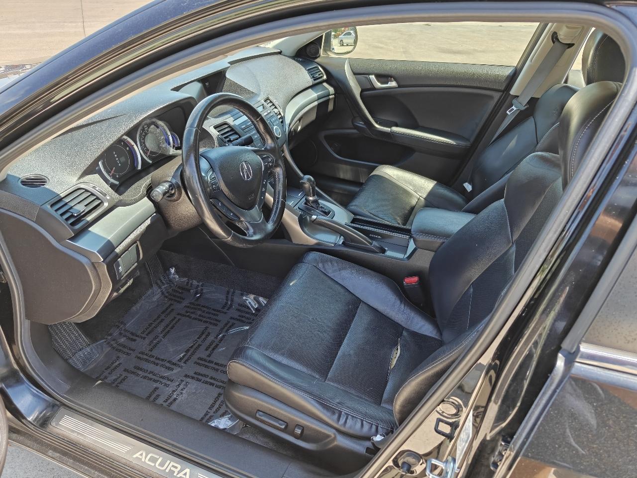 Acura TSX 5-Spd AT with Tech Package 2014