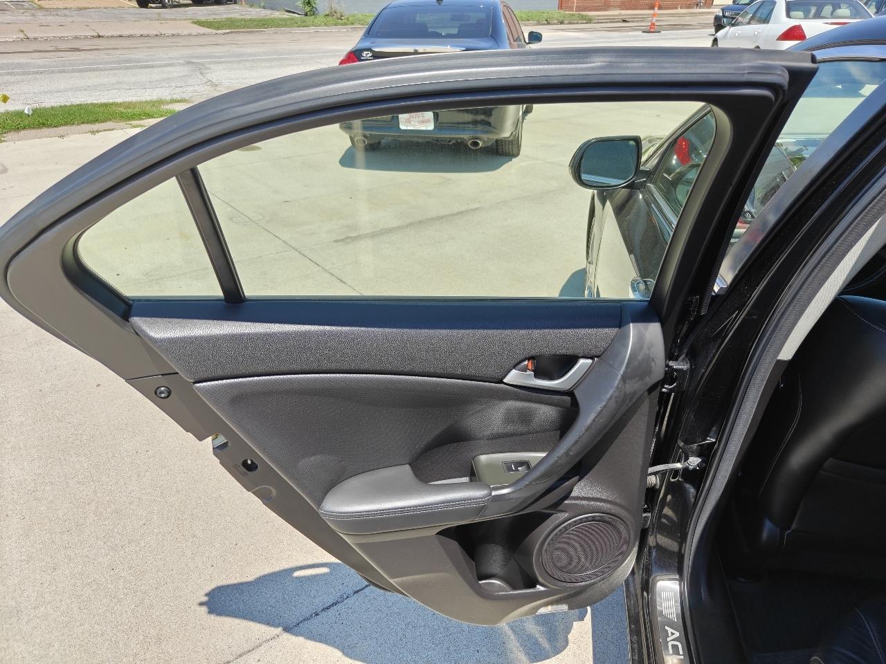 Acura TSX 5-Spd AT with Tech Package 2014
