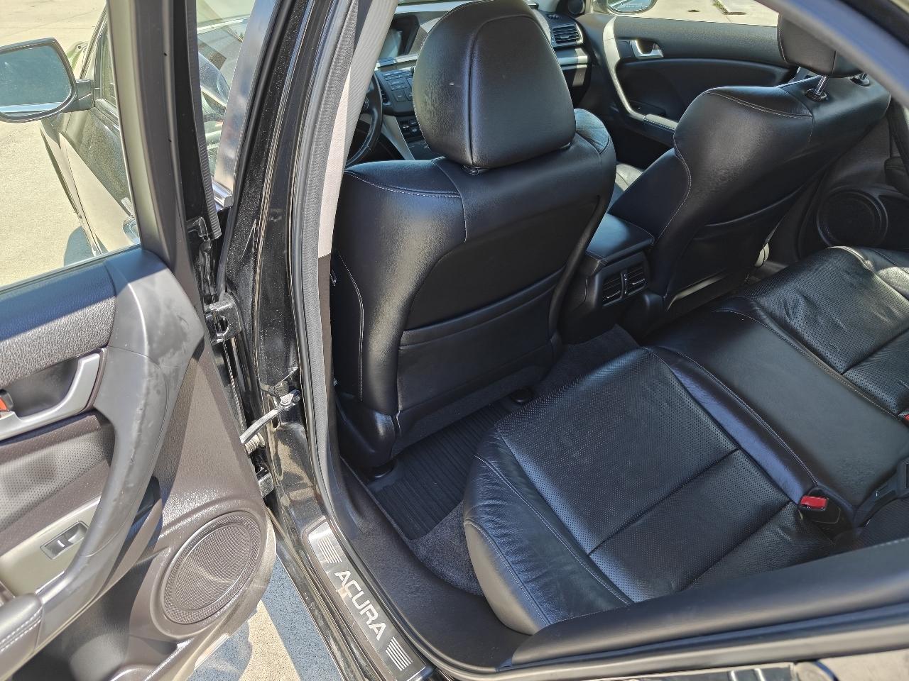 Acura TSX 5-Spd AT with Tech Package 2014