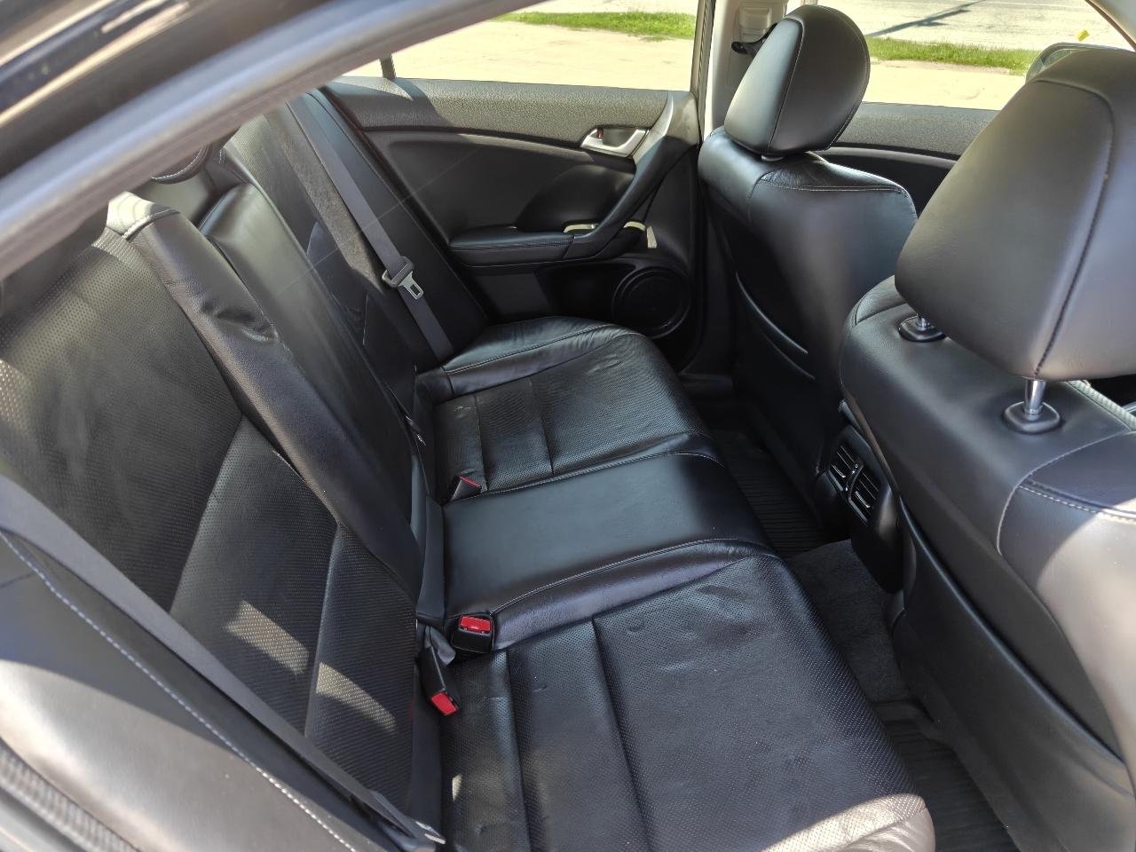 Acura TSX 5-Spd AT with Tech Package 2014
