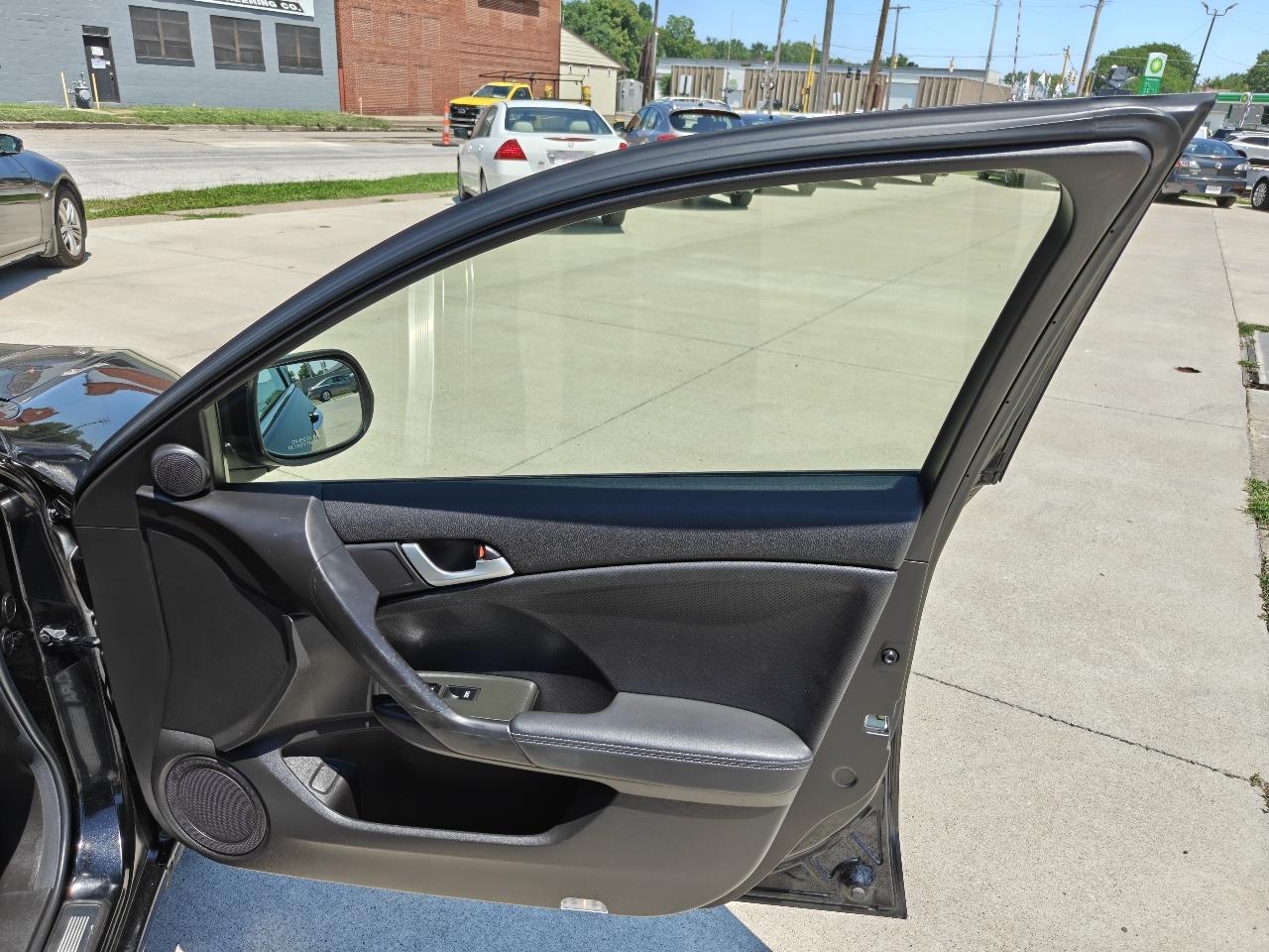 Acura TSX 5-Spd AT with Tech Package 2014