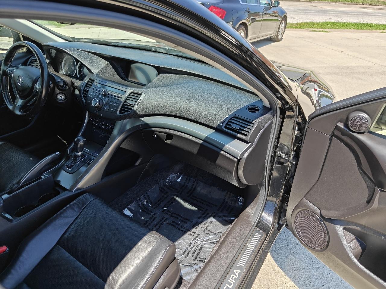 Acura TSX 5-Spd AT with Tech Package 2014