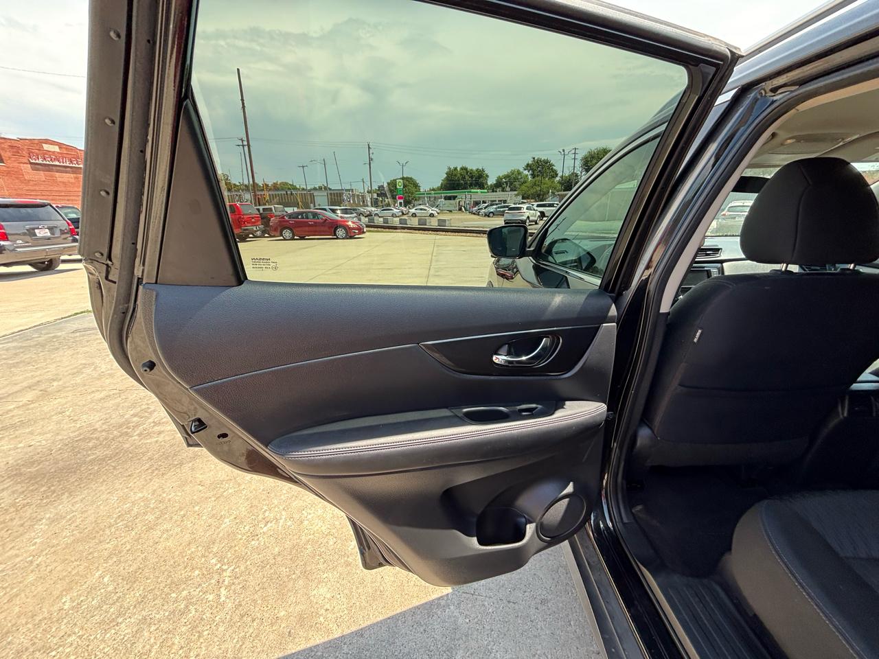 Nissan Rogue SV AWD 2018