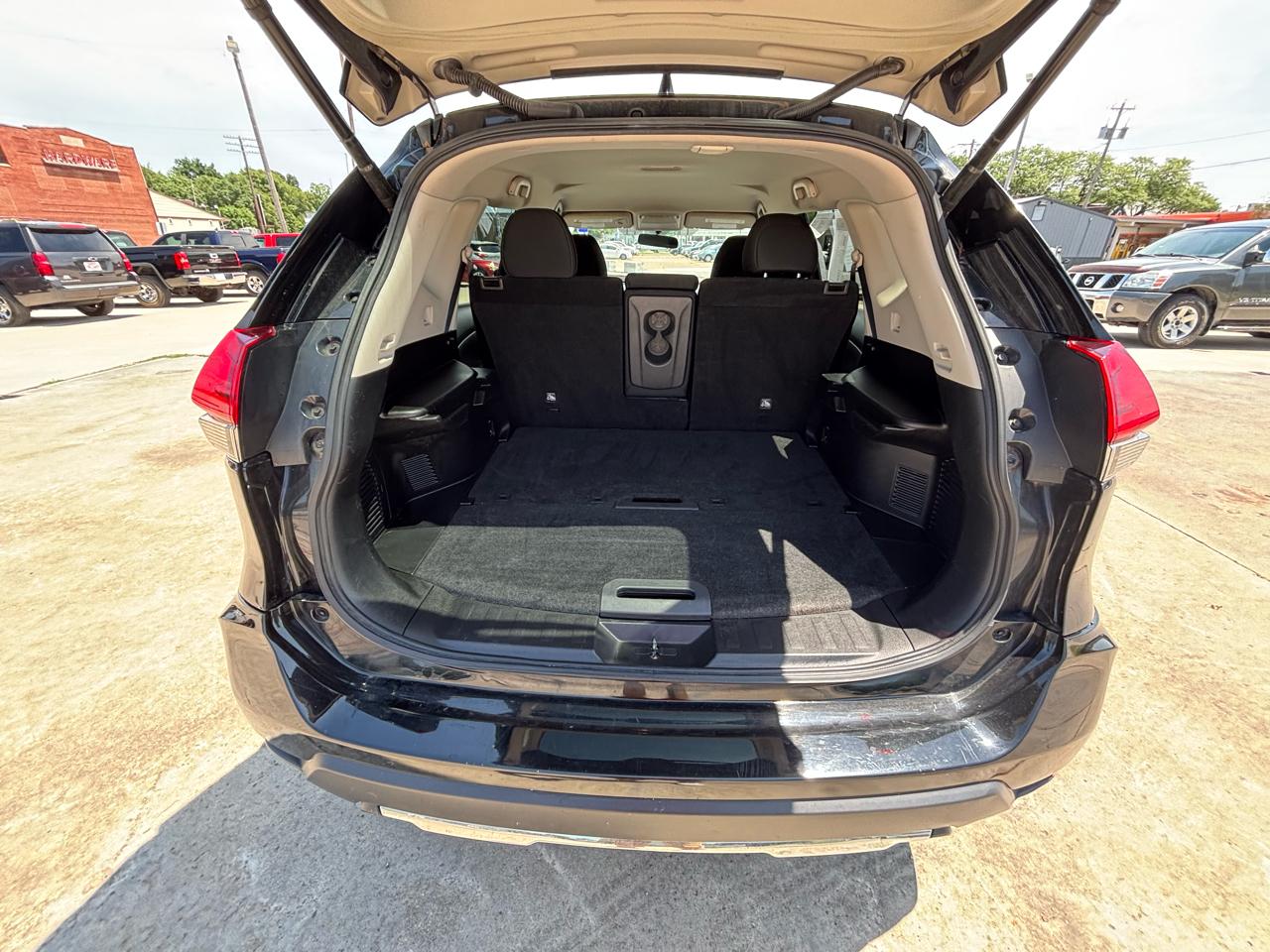 Nissan Rogue SV AWD 2018