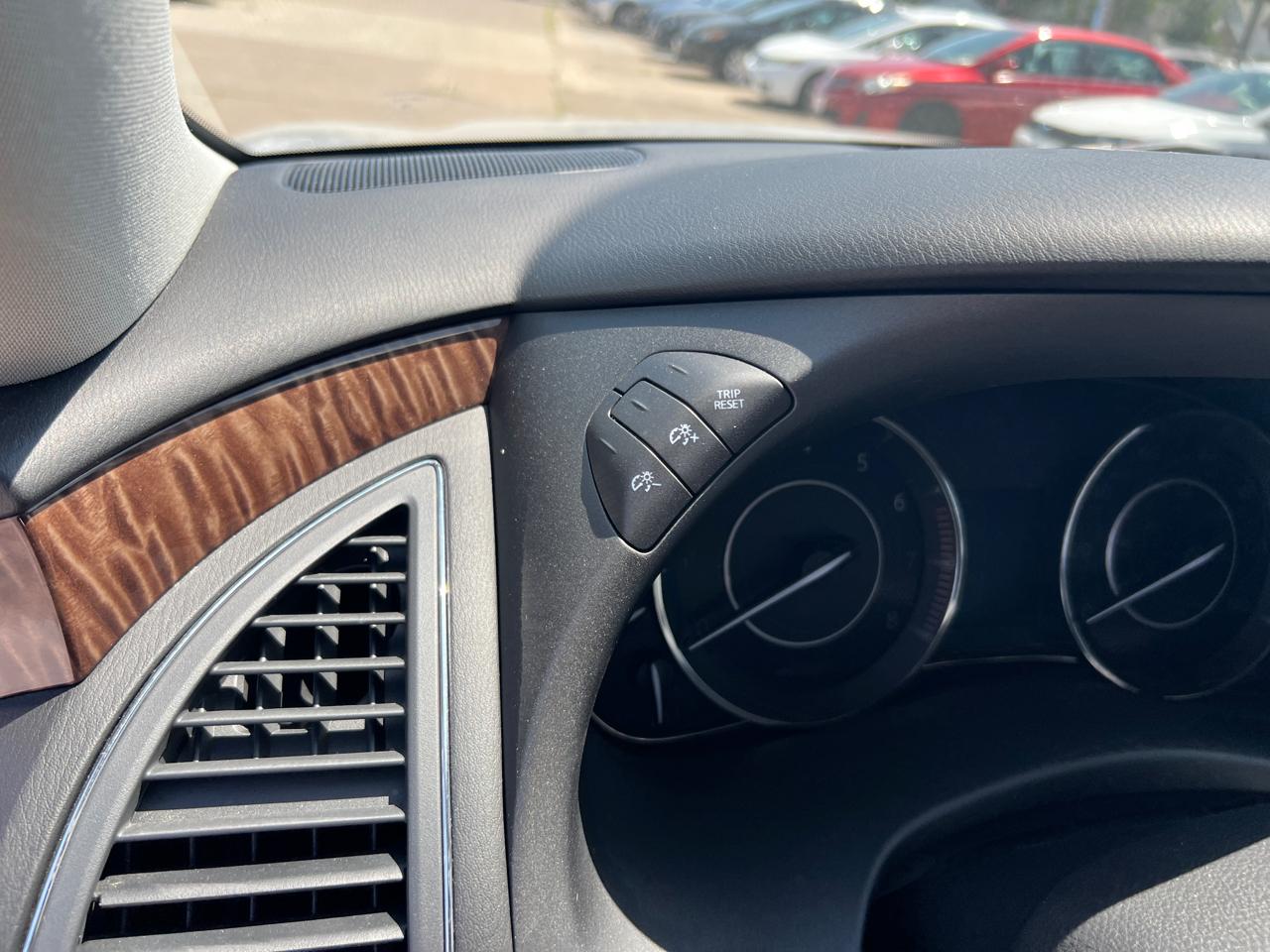 Nissan Armada SV AWD 2018