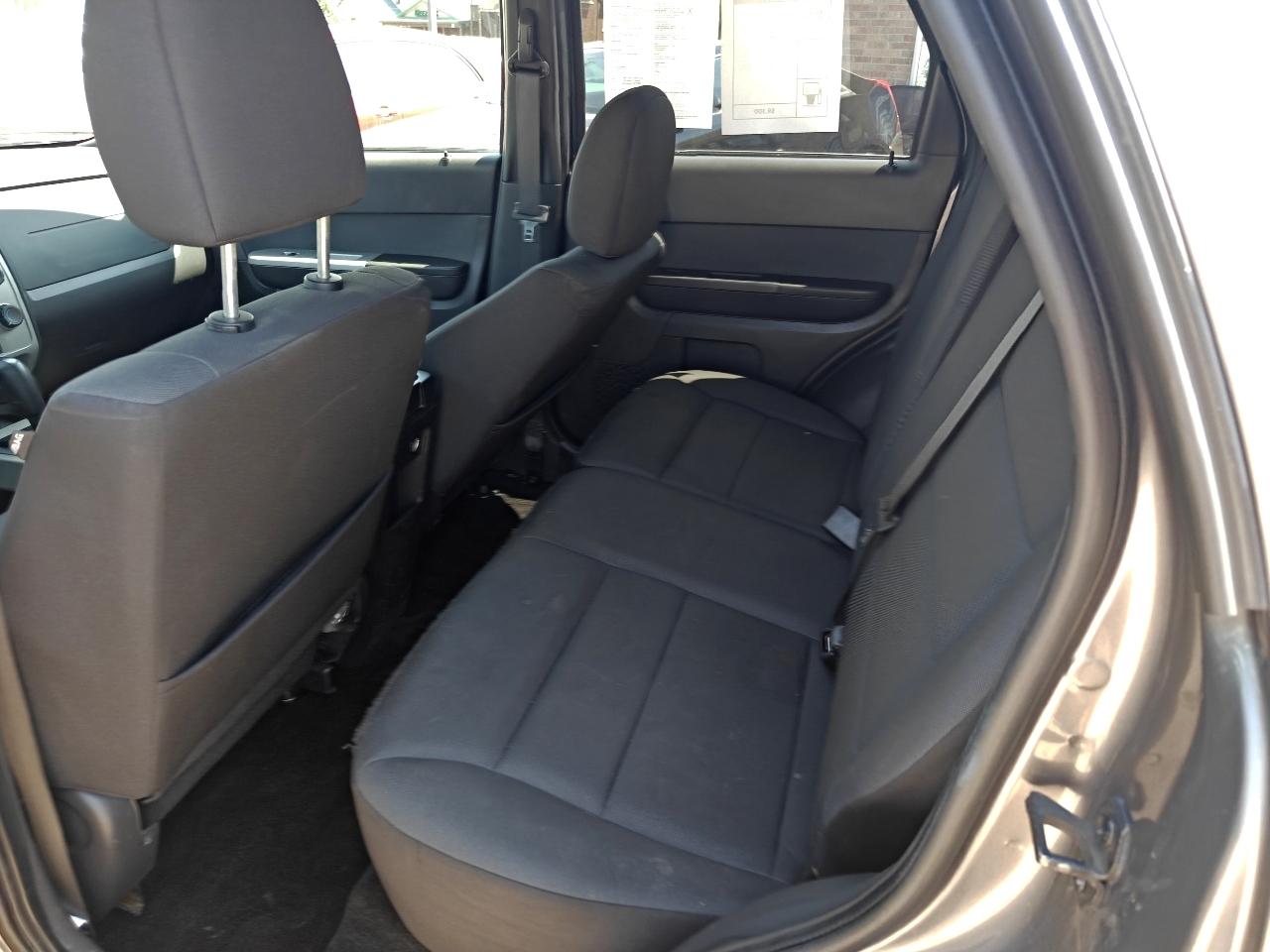 Ford Escape XLT 4WD 2012