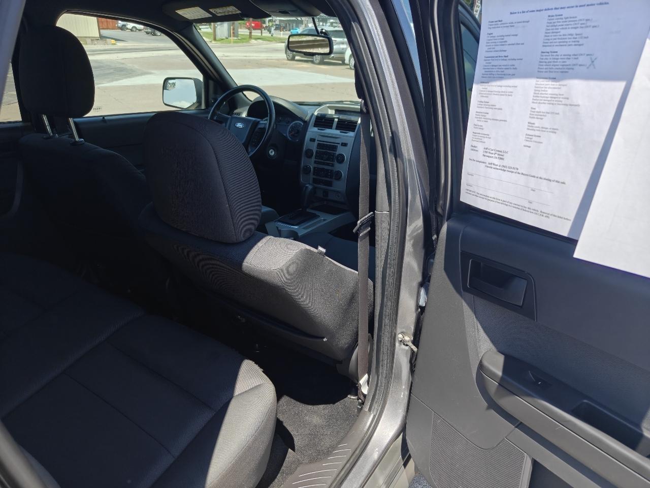 Ford Escape XLT 4WD 2012