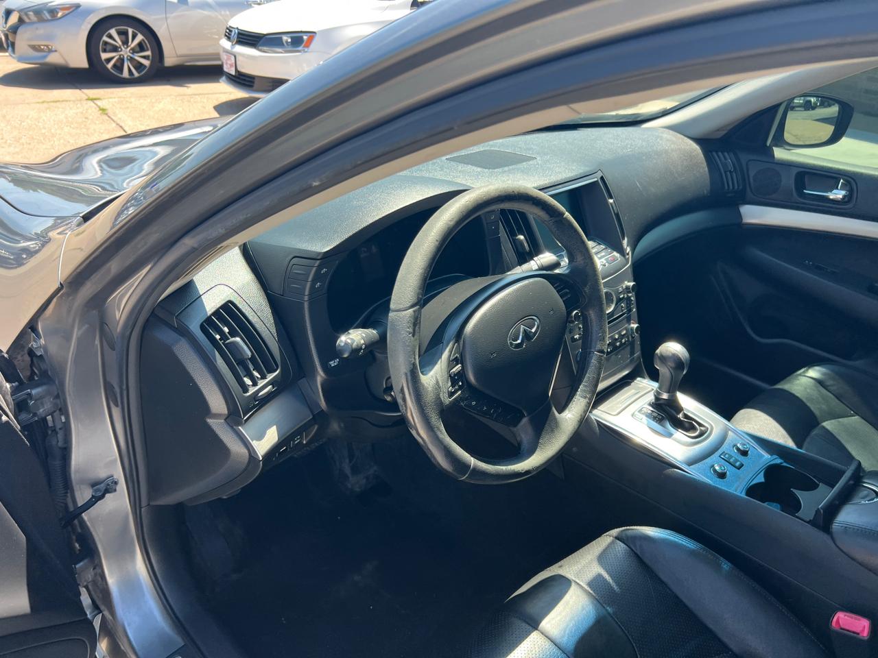 Infiniti G Sedan G37x AWD 2010