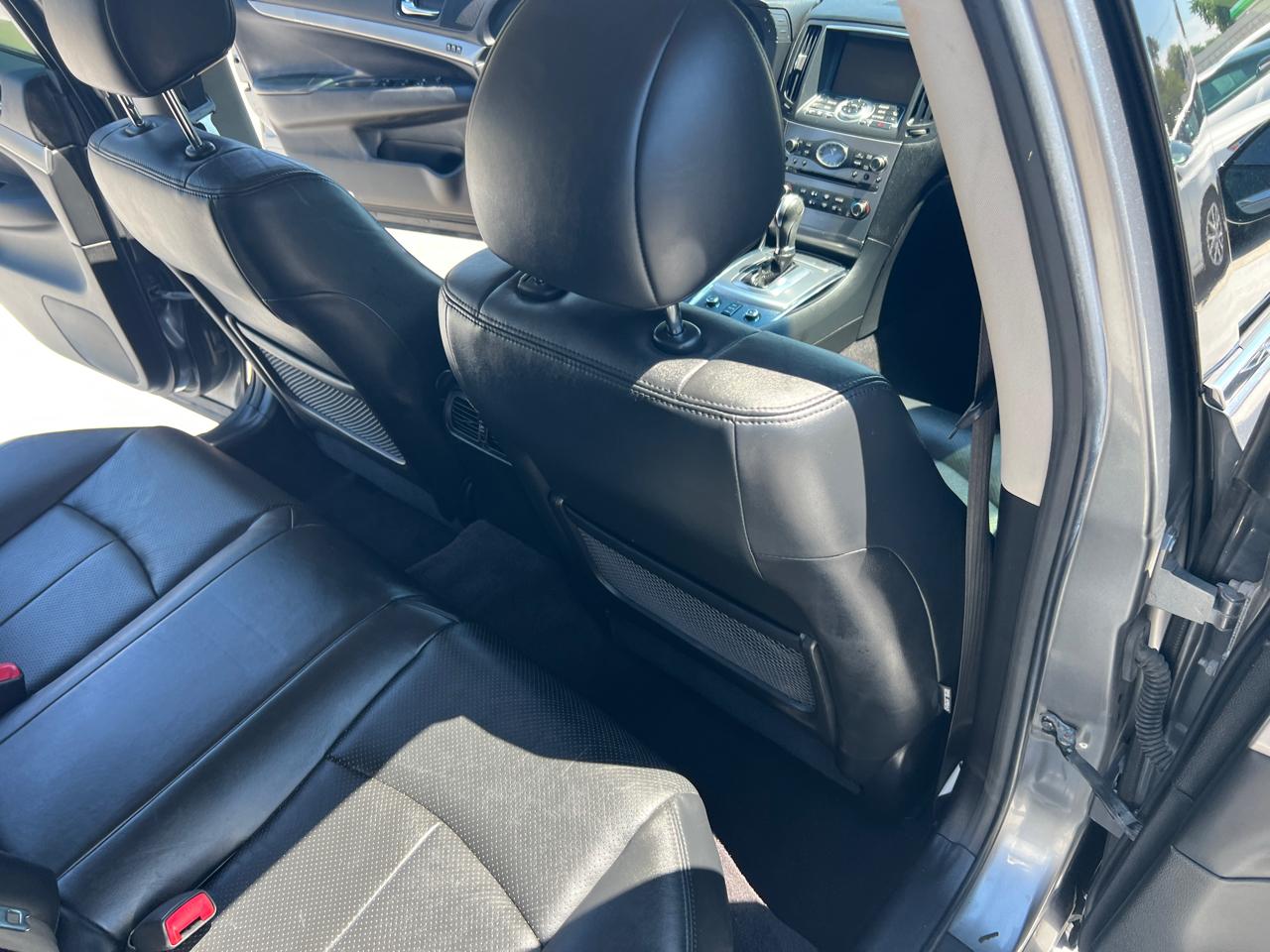 Infiniti G Sedan G37x AWD 2010