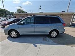 2008 Toyota Sienna 