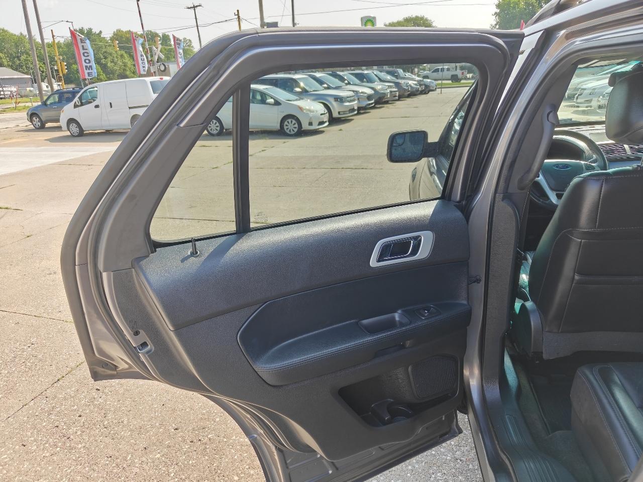 Ford Explorer XLT 4WD 2013