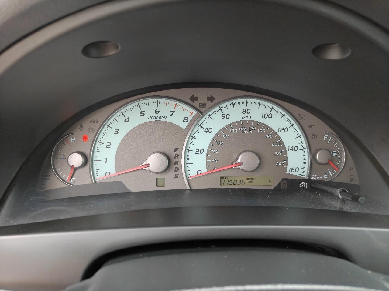 Toyota Camry SE V6 6-Spd AT 2010