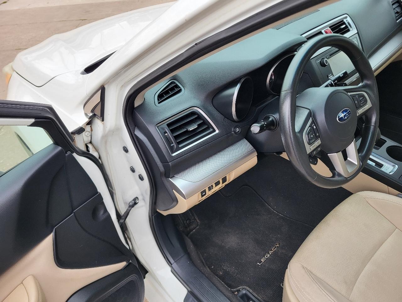 Subaru Legacy 2.5i 2015