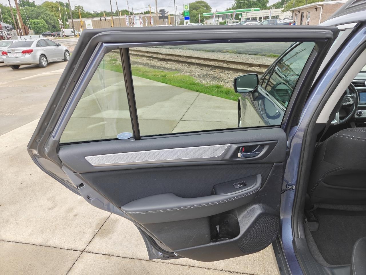 Subaru Outback 2.5i Premium 2016