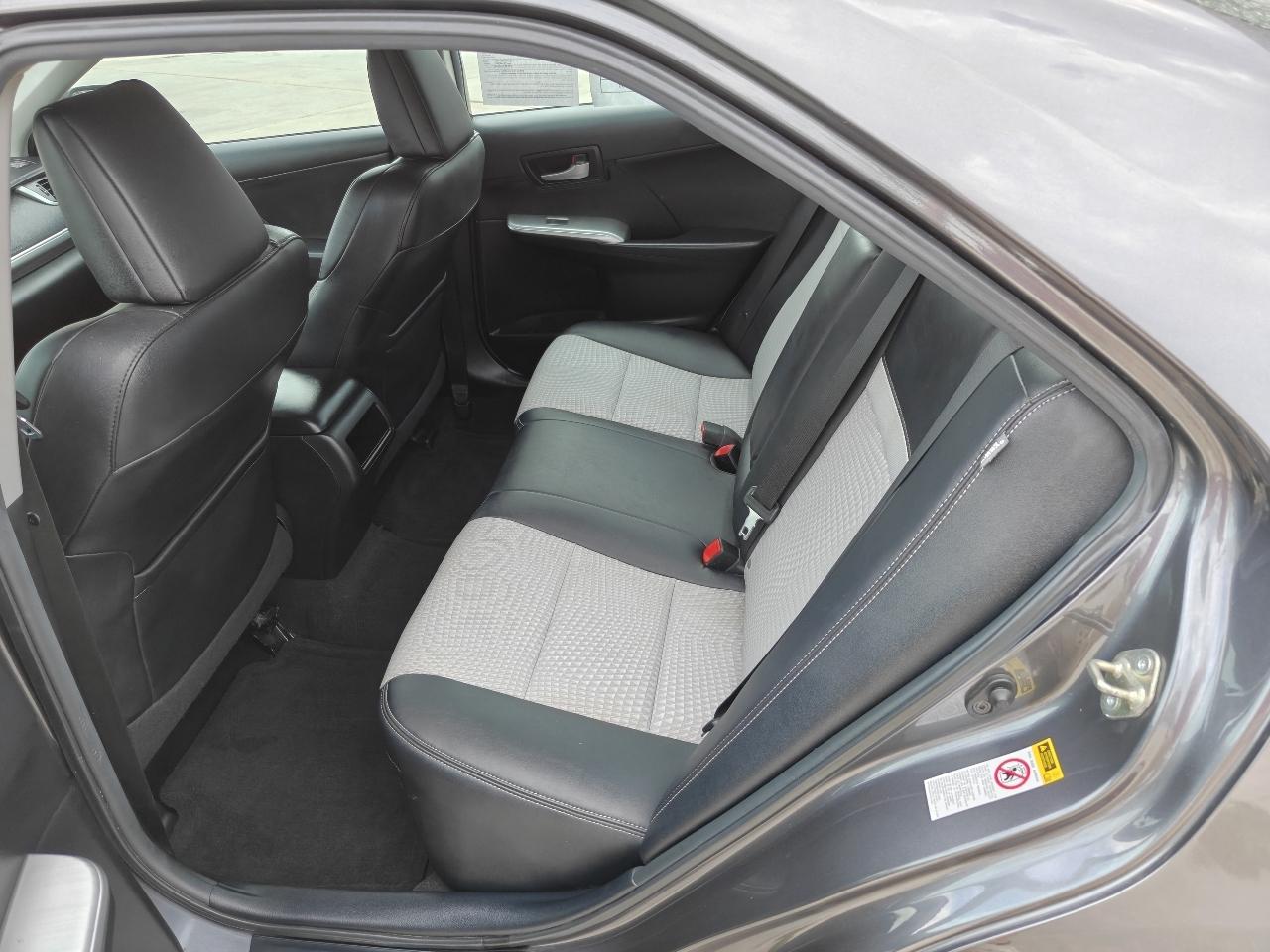 Toyota Camry SE 2014