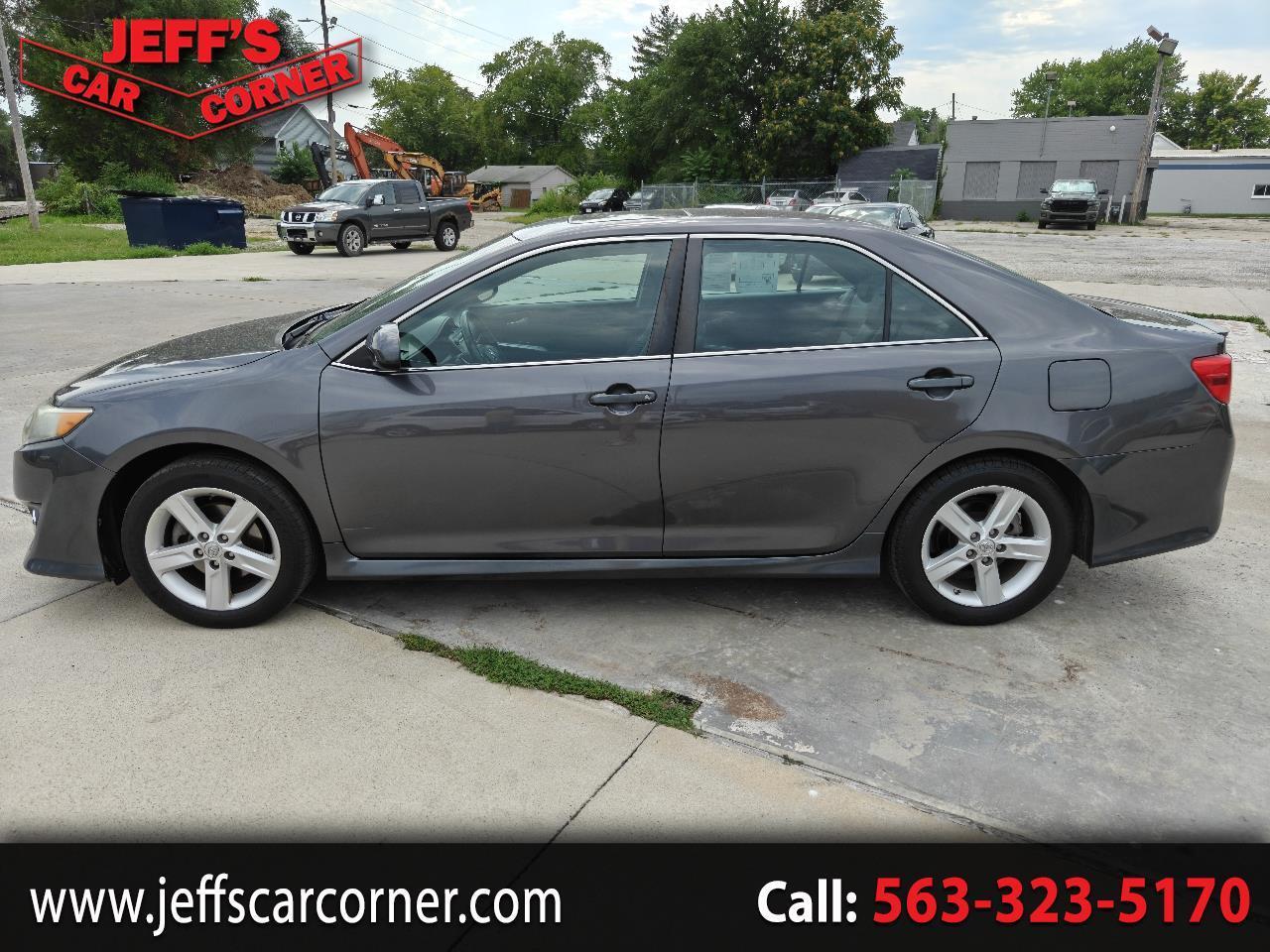 Toyota Camry SE 2014