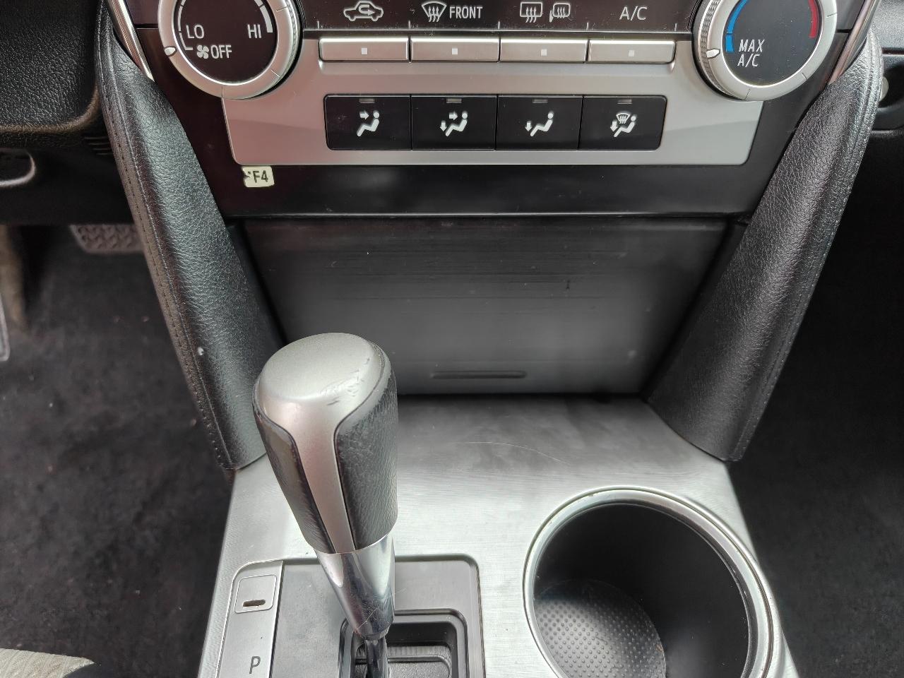 Toyota Camry SE 2014