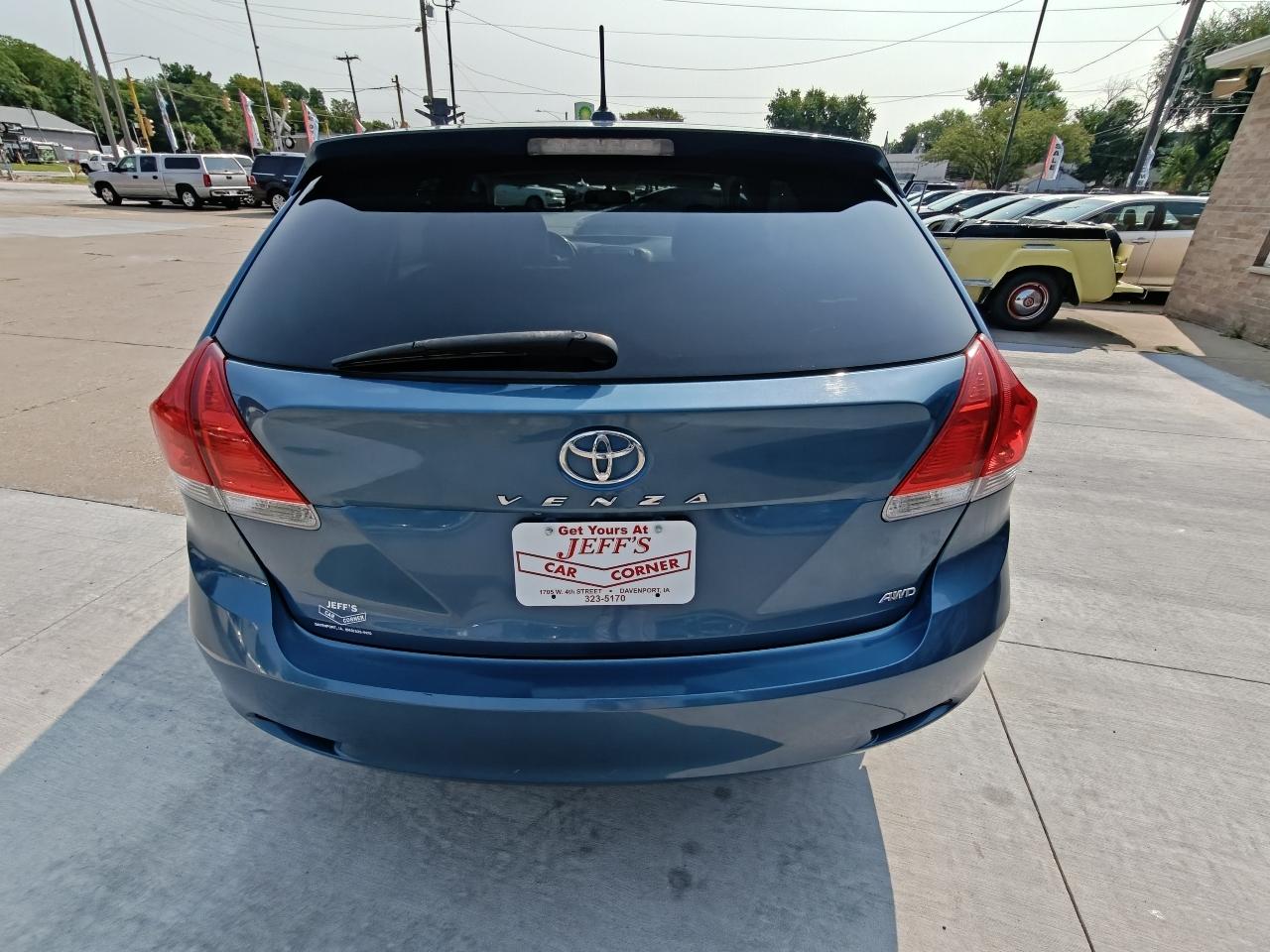 Toyota Venza AWD V6 2011