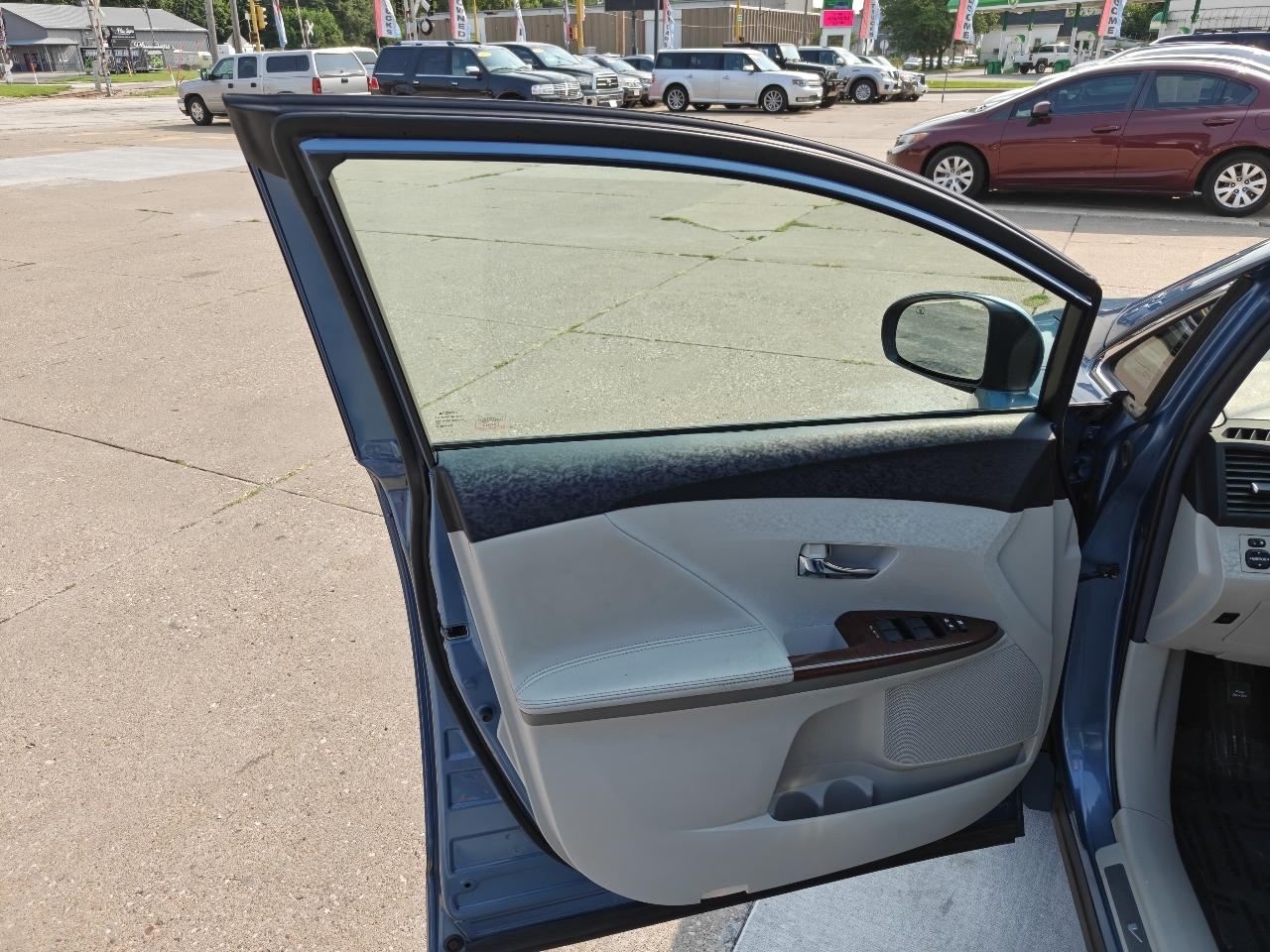 Toyota Venza AWD V6 2011