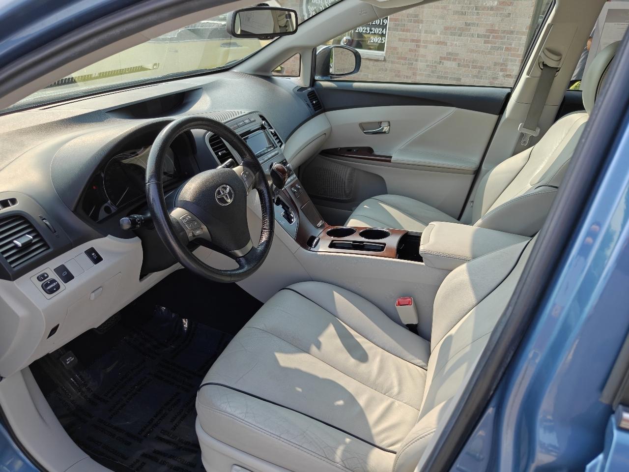 Toyota Venza AWD V6 2011
