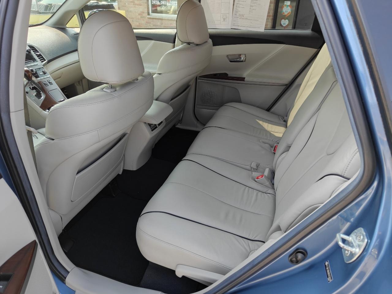 Toyota Venza AWD V6 2011