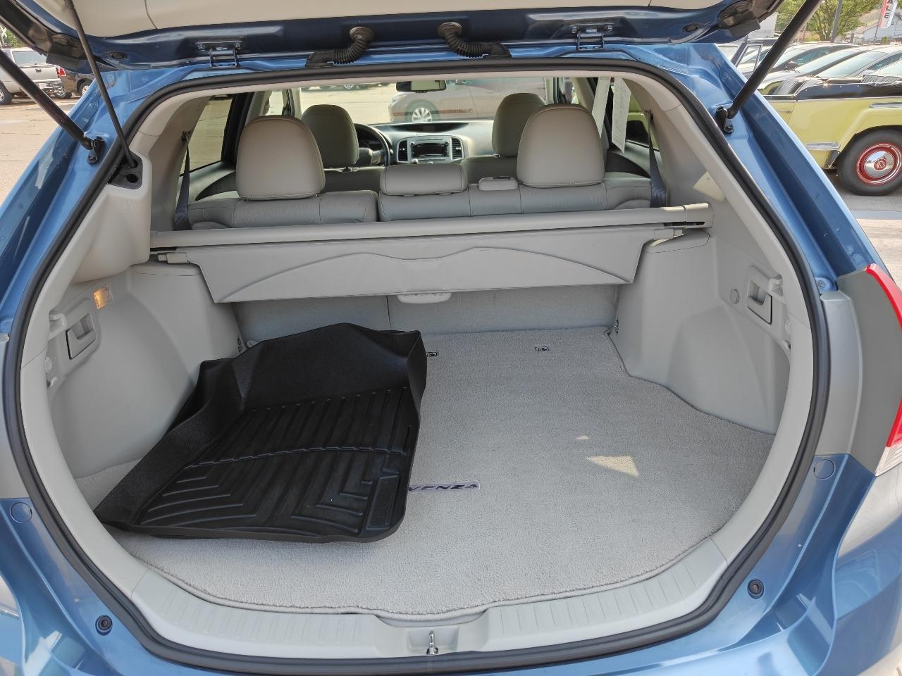 Toyota Venza AWD V6 2011