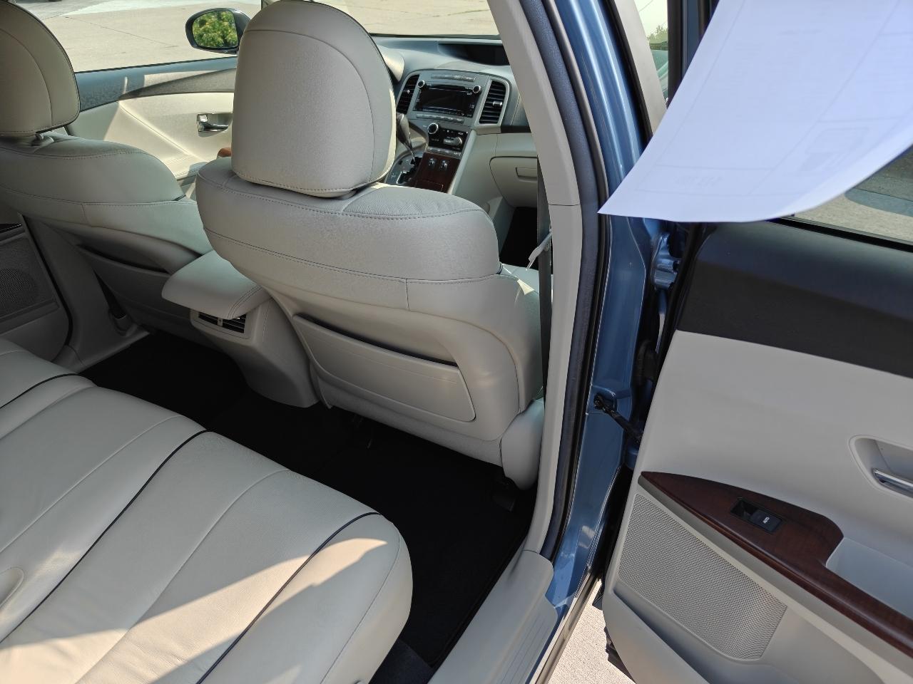 Toyota Venza AWD V6 2011