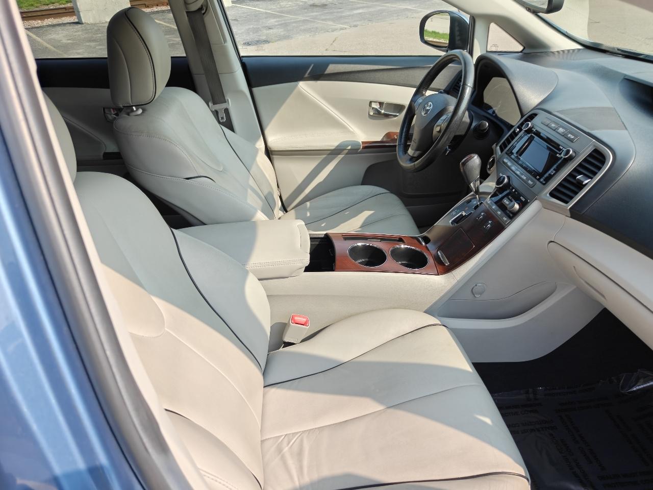 Toyota Venza AWD V6 2011