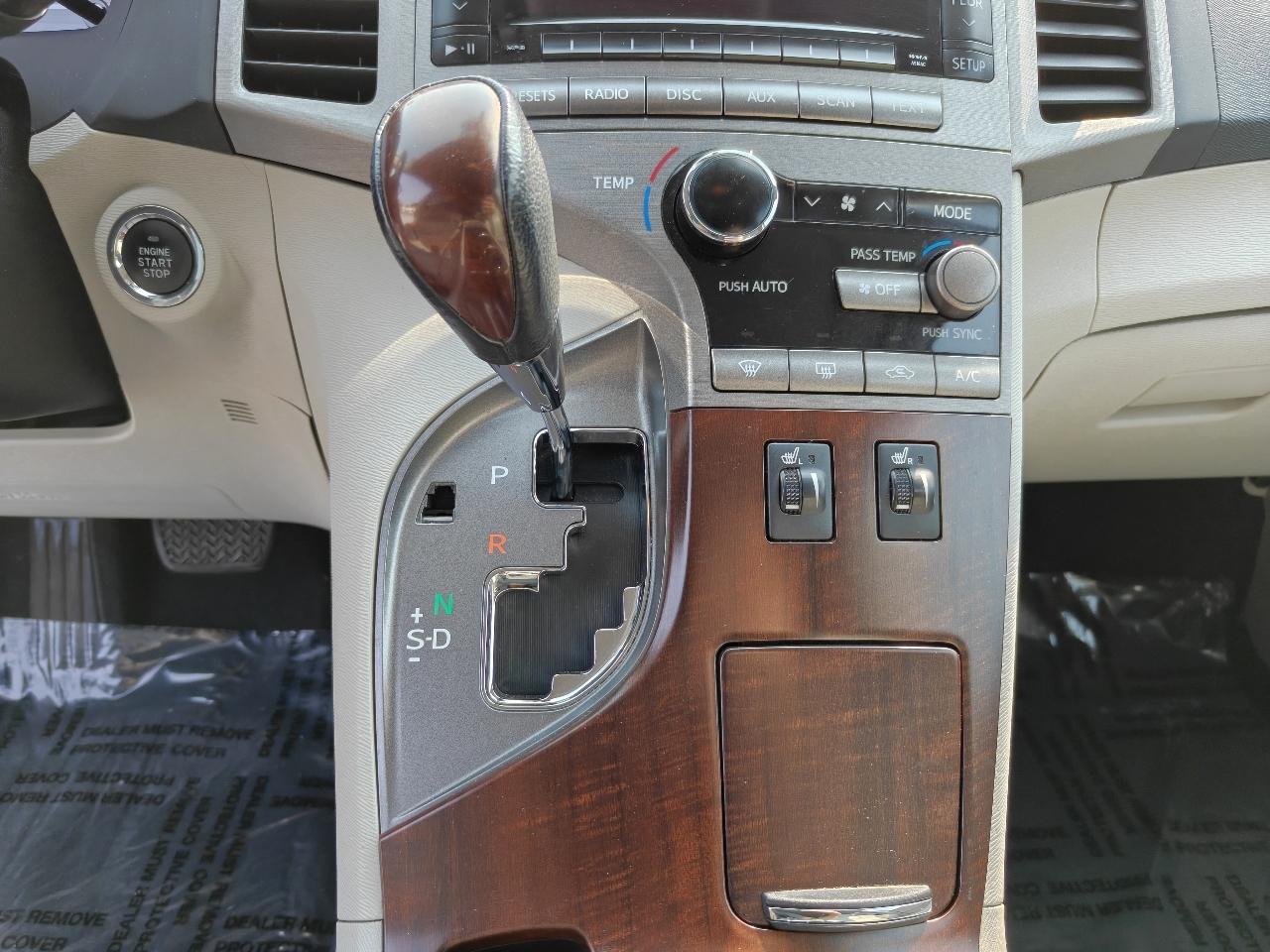 Toyota Venza AWD V6 2011