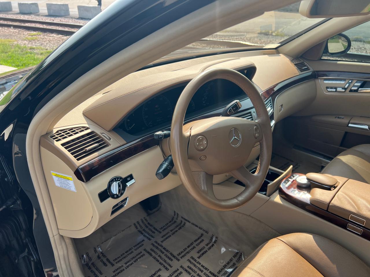 Mercedes-Benz S-Class S550 4MATIC 2007