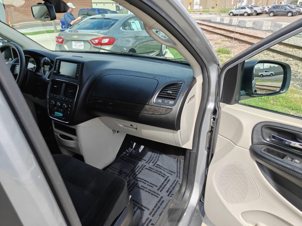 Dodge Grand Caravan SE 2019