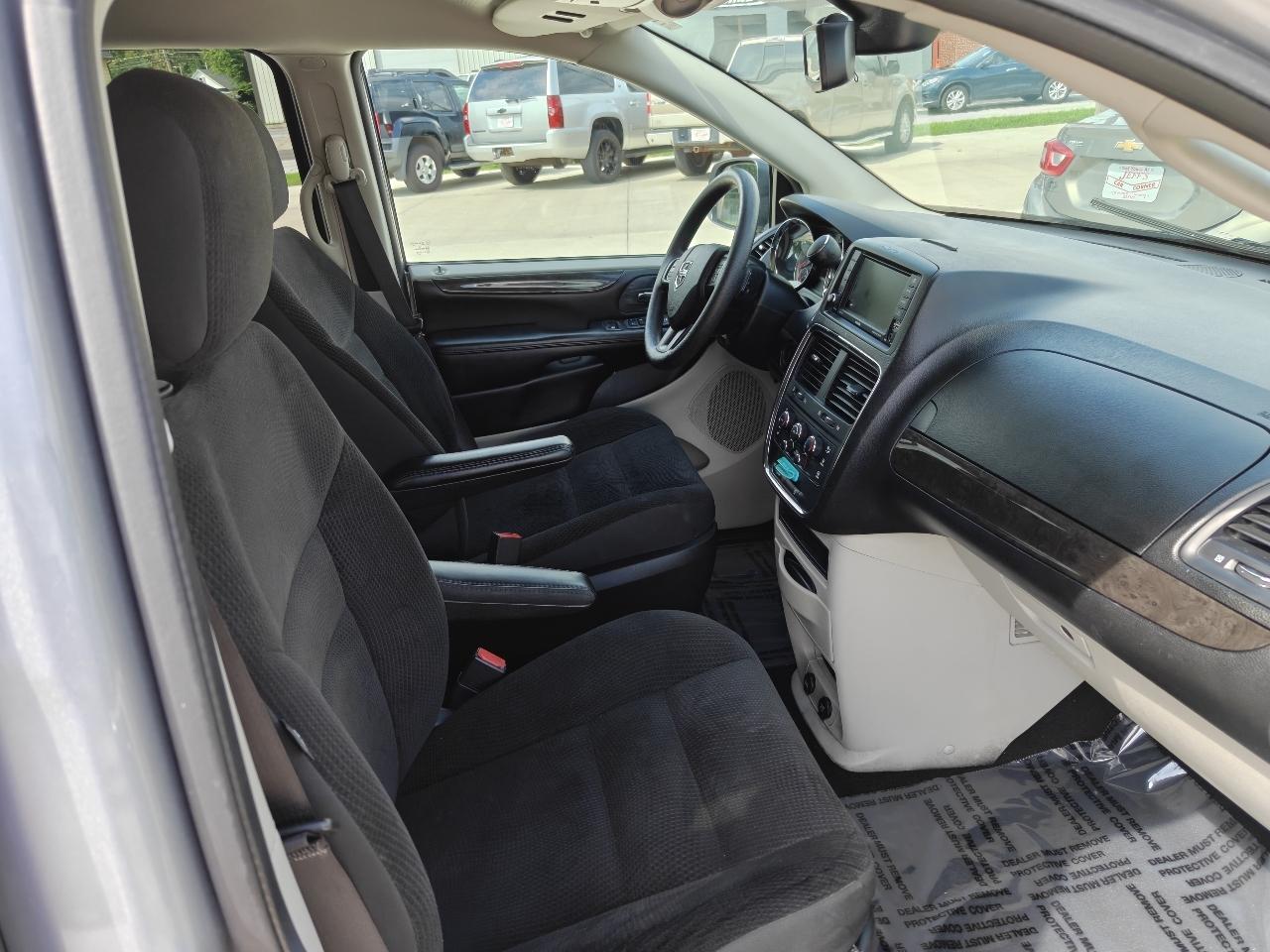 Dodge Grand Caravan SE 2019