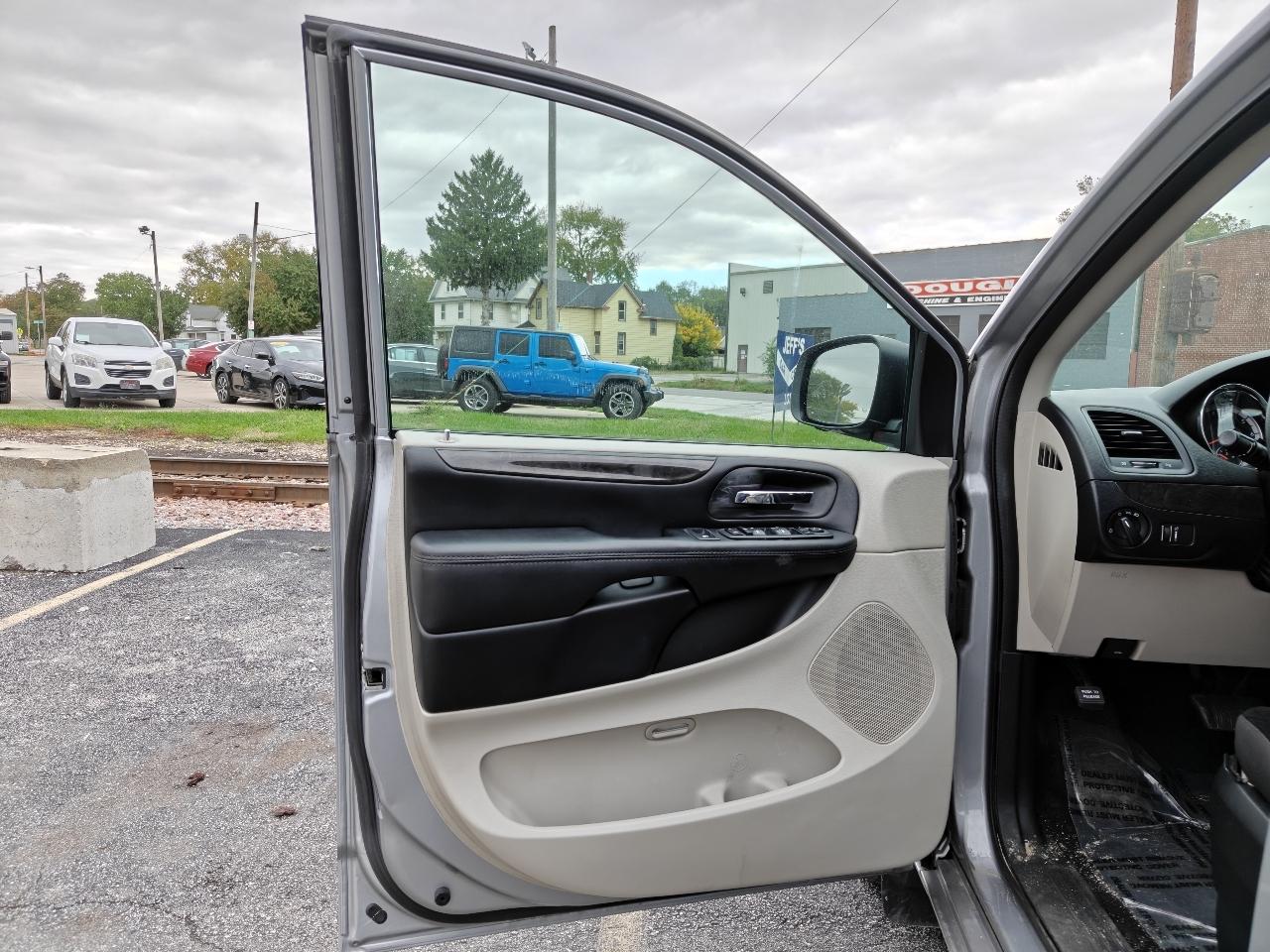 Dodge Grand Caravan SE 2019