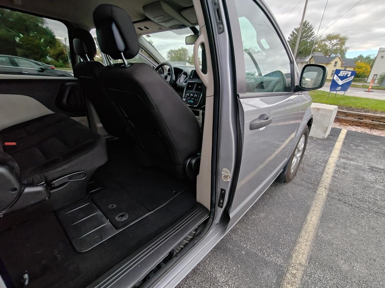 Dodge Grand Caravan SE 2019