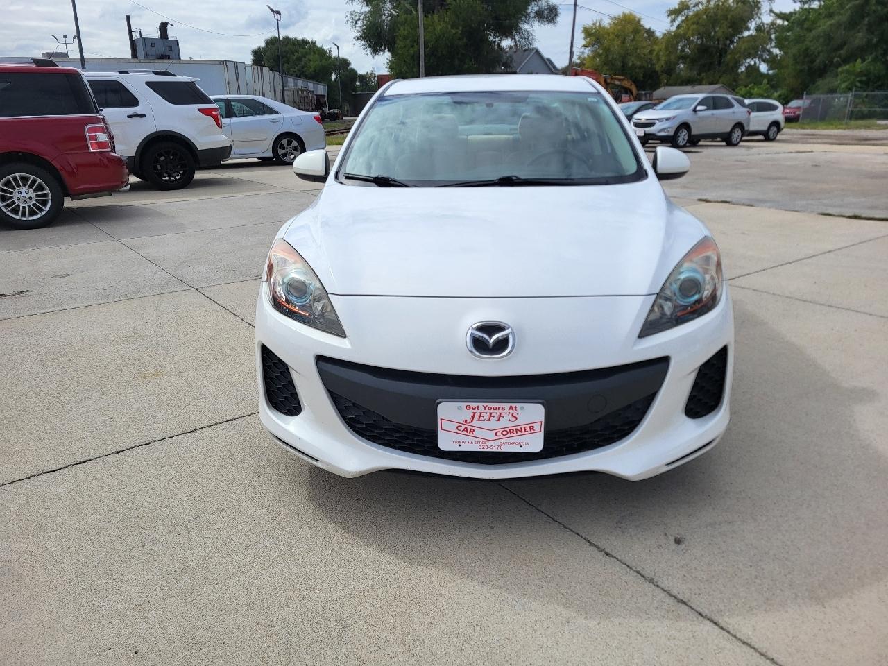 Mazda MAZDA3 i Touring 4-door 2012