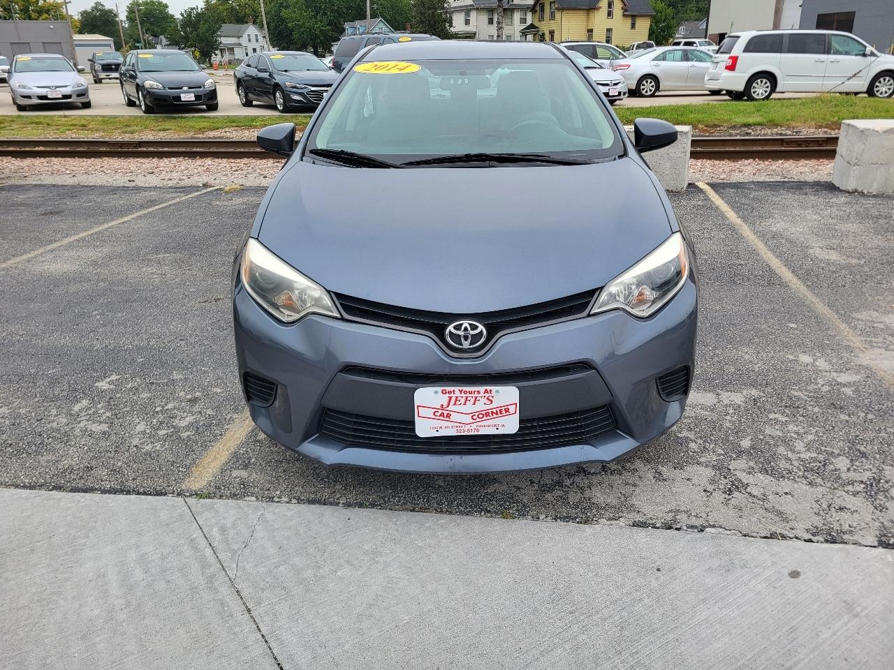 Toyota Corolla LE CVT 2014