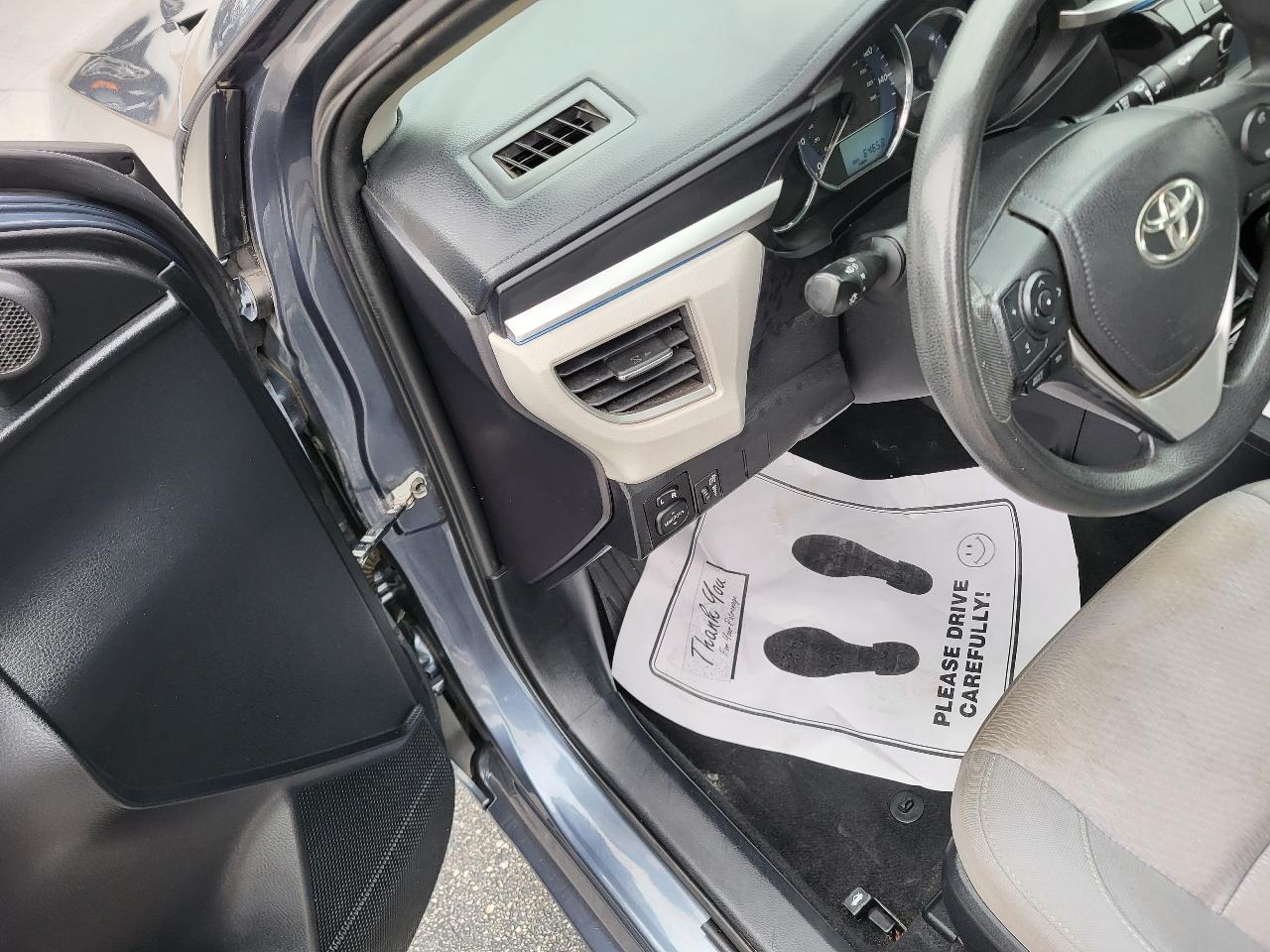 Toyota Corolla LE CVT 2014