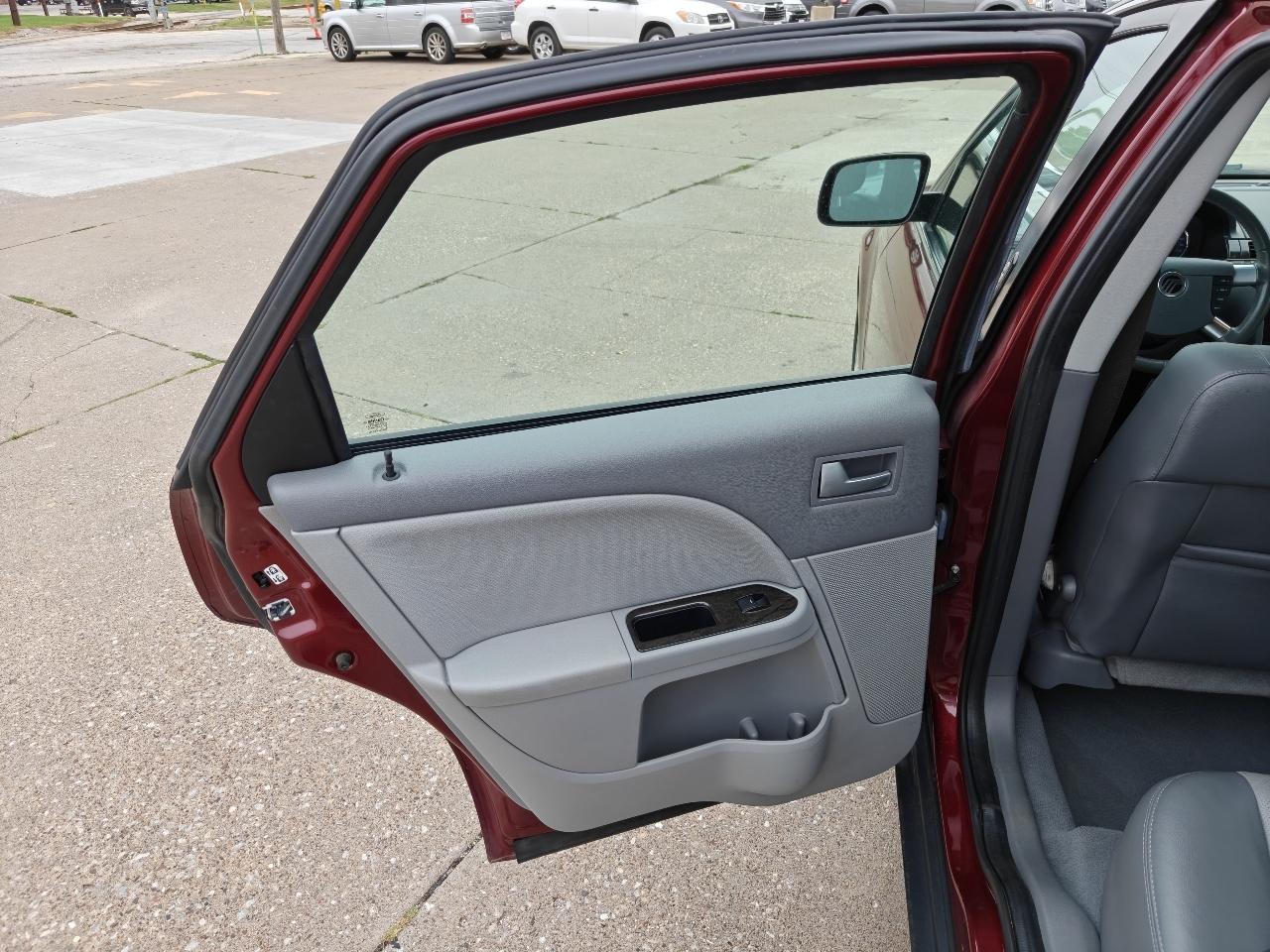 Mercury Montego Premier 2007