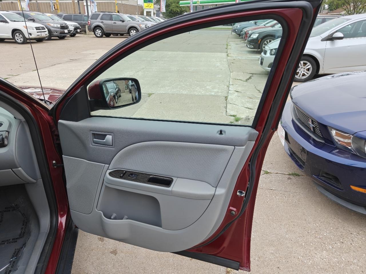 Mercury Montego Premier 2007