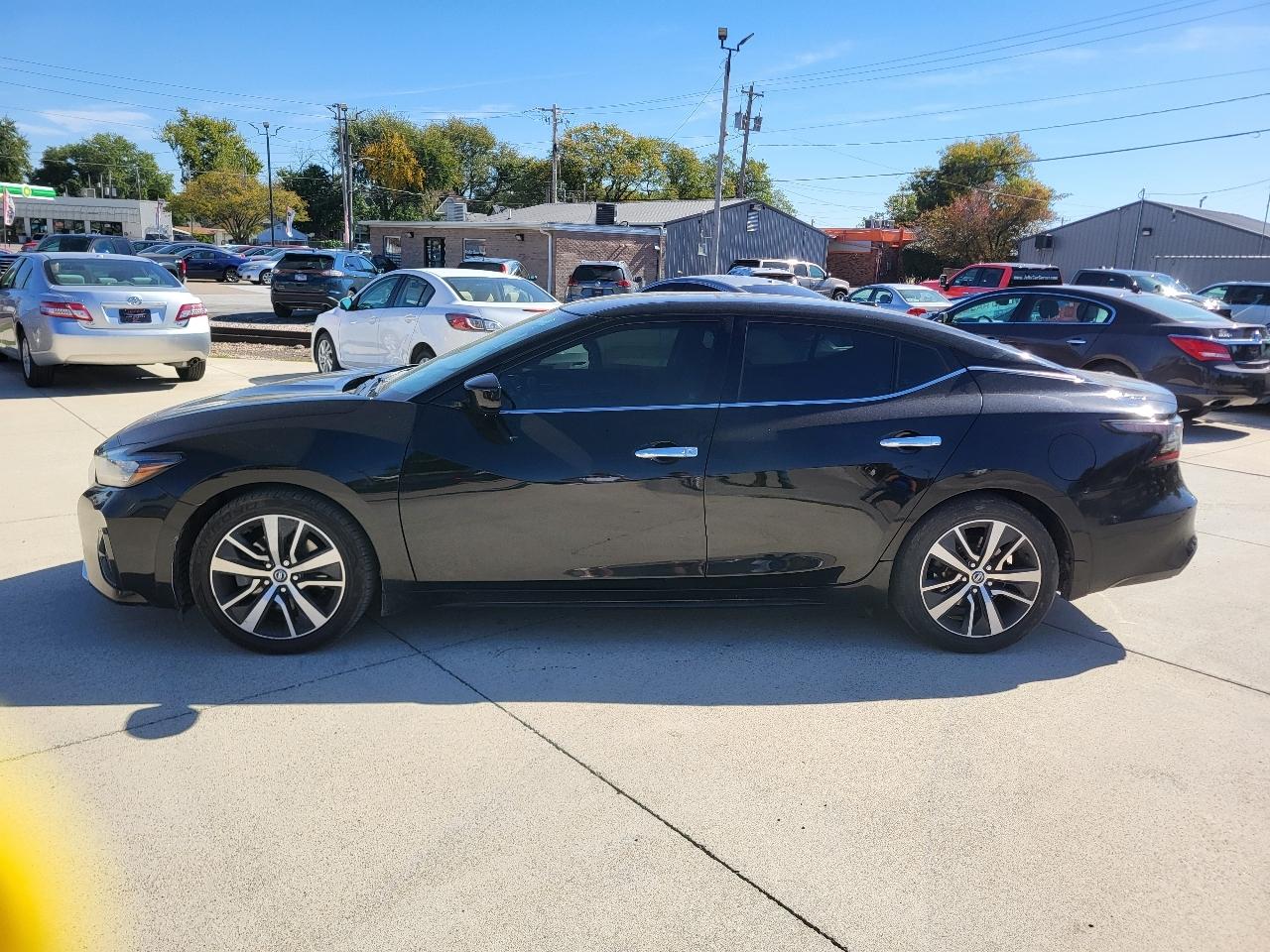 Nissan Maxima 3.5 SV 2020