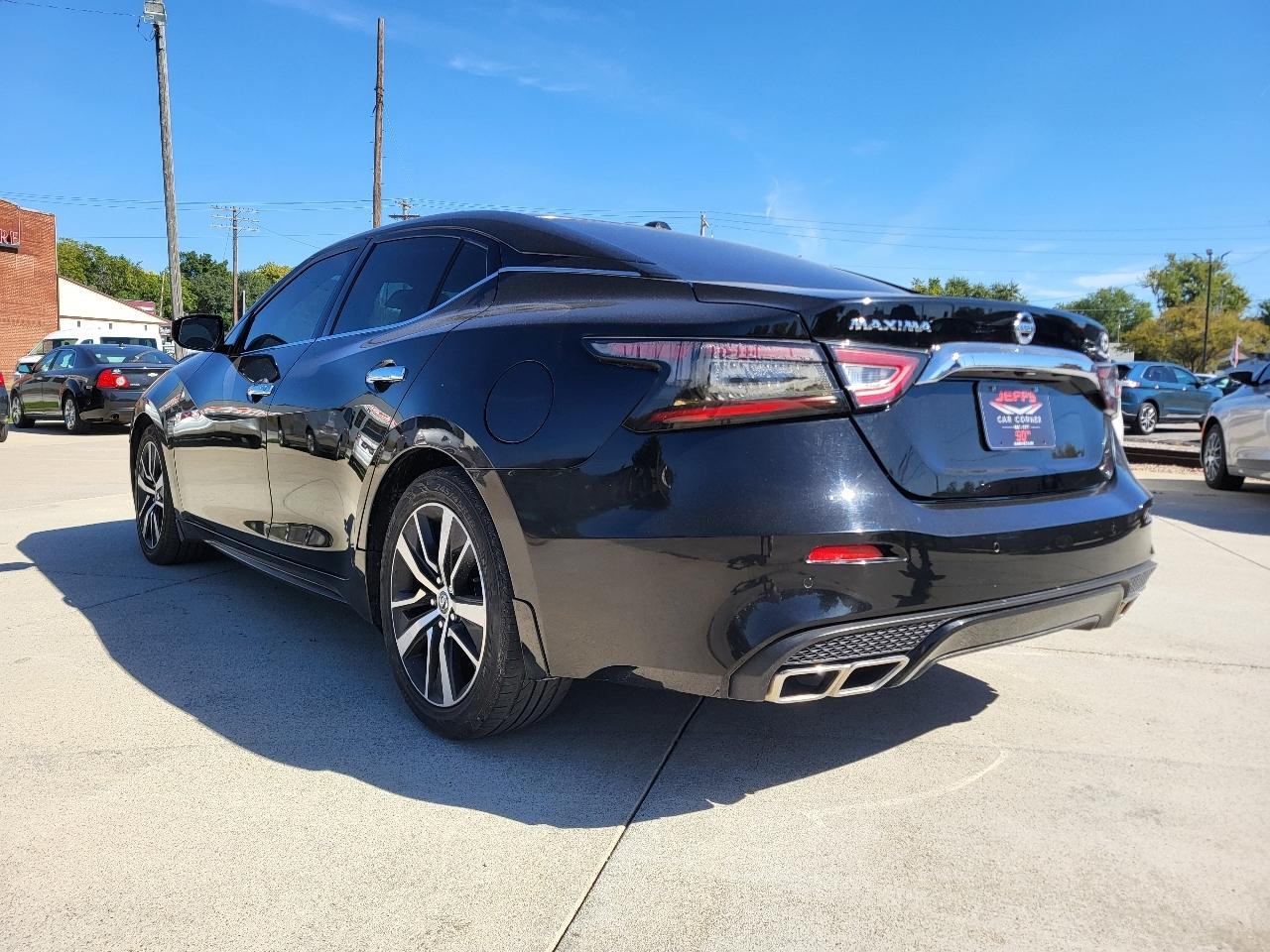 Nissan Maxima 3.5 SV 2020