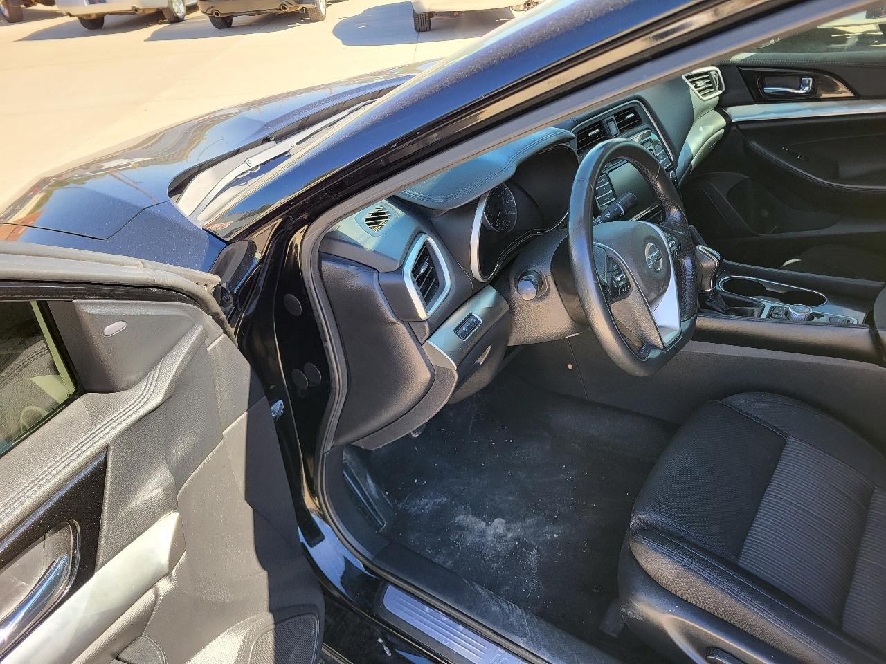 Nissan Maxima 3.5 SV 2020