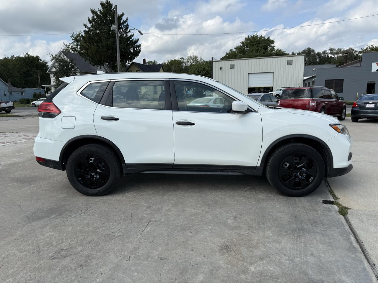 Nissan Rogue SV AWD 2017