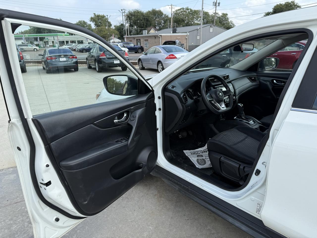 Nissan Rogue SV AWD 2017