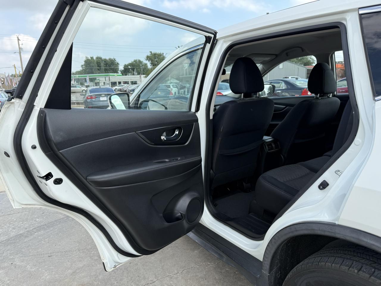 Nissan Rogue SV AWD 2017