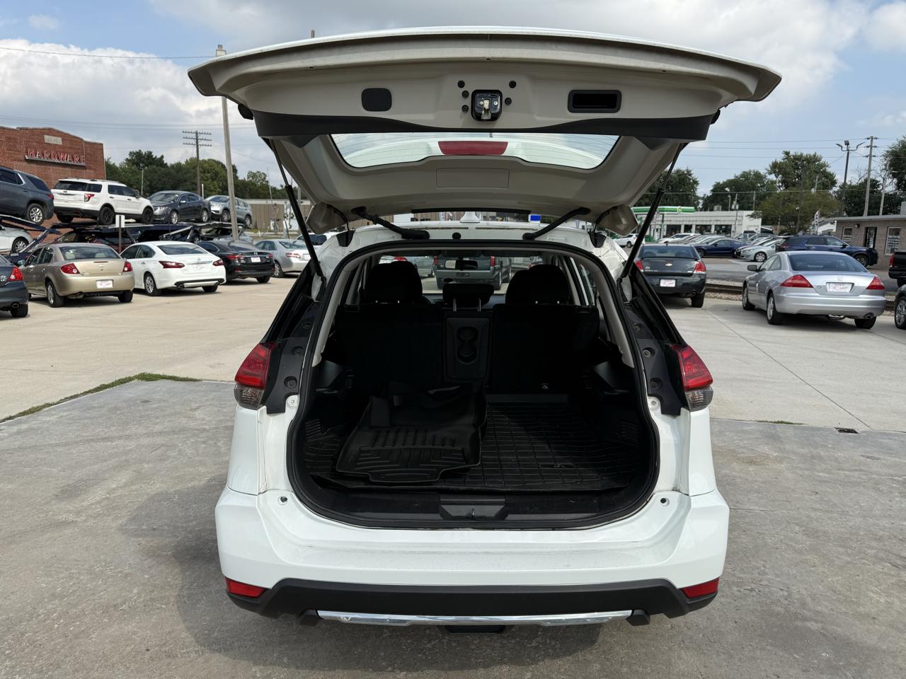 Nissan Rogue SV AWD 2017