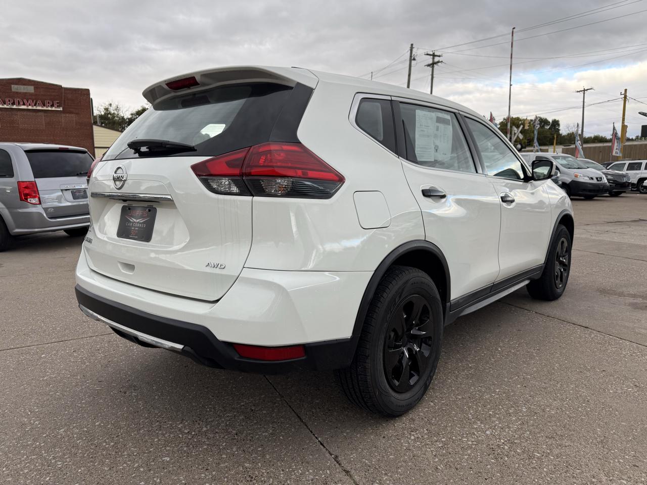 Nissan Rogue SV AWD 2017