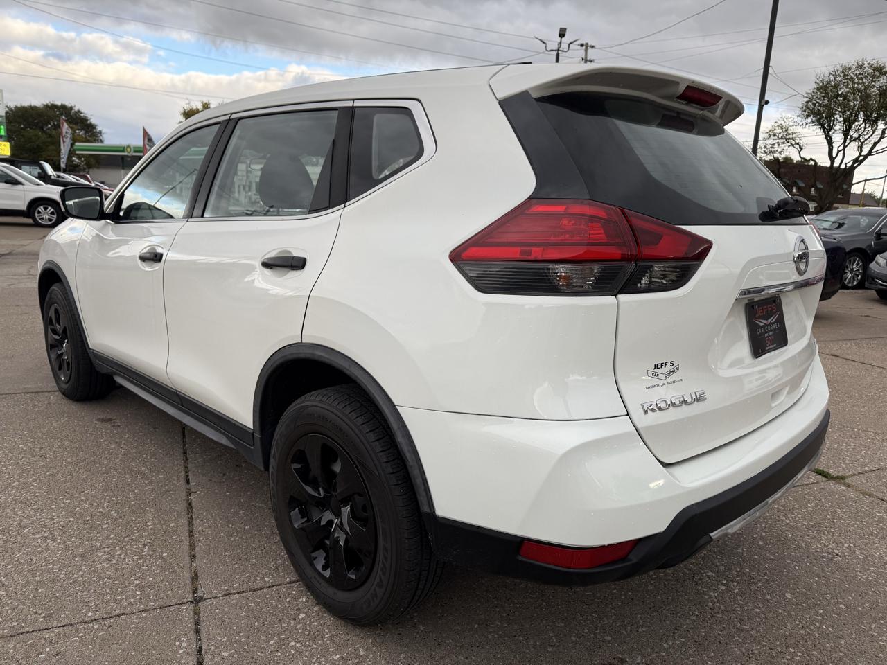Nissan Rogue SV AWD 2017