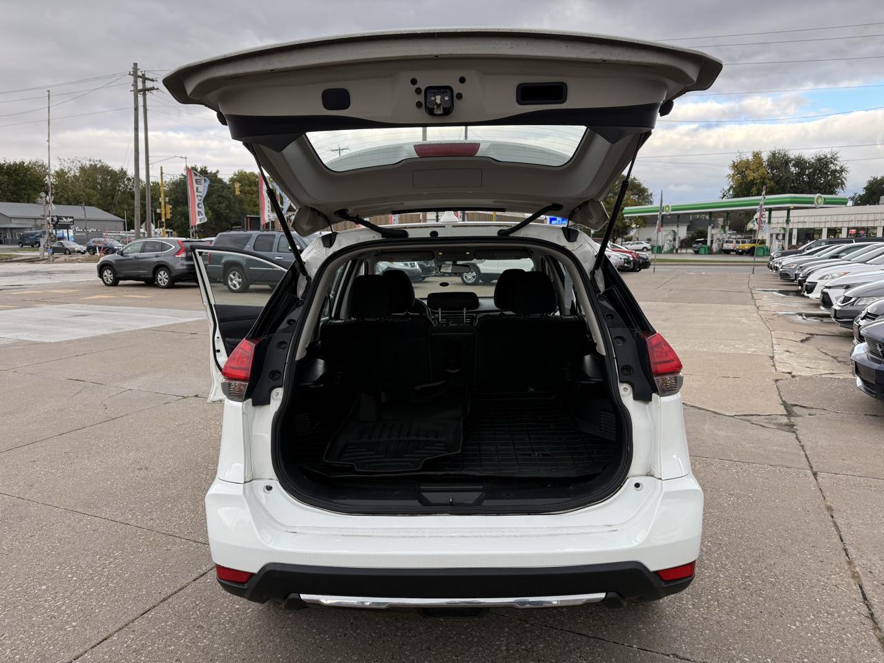 Nissan Rogue SV AWD 2017
