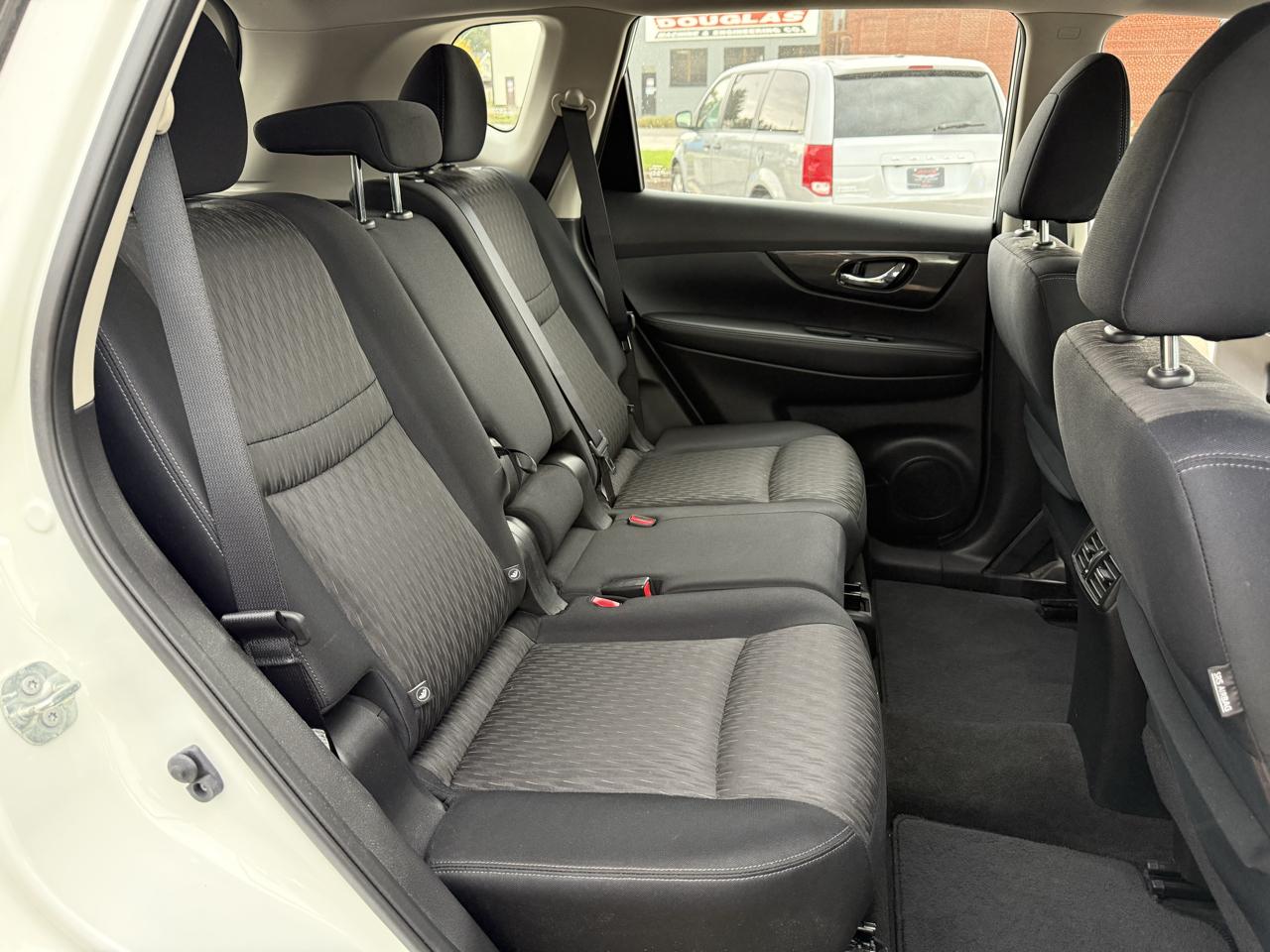 Nissan Rogue SV AWD 2017